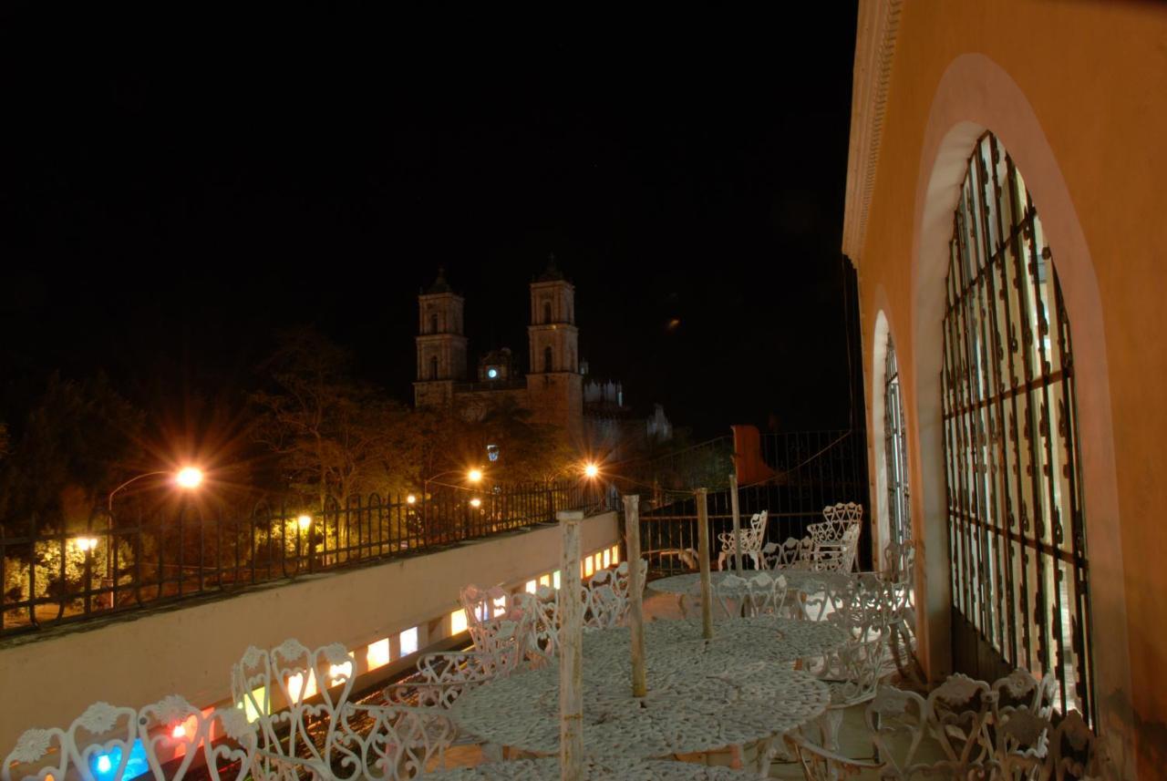 Hotel Maria De La Luz Valladolid  Extérieur photo