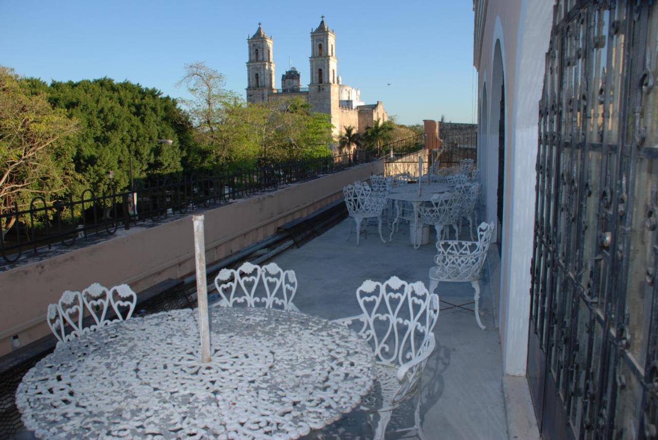 Hotel Maria De La Luz Valladolid  Extérieur photo